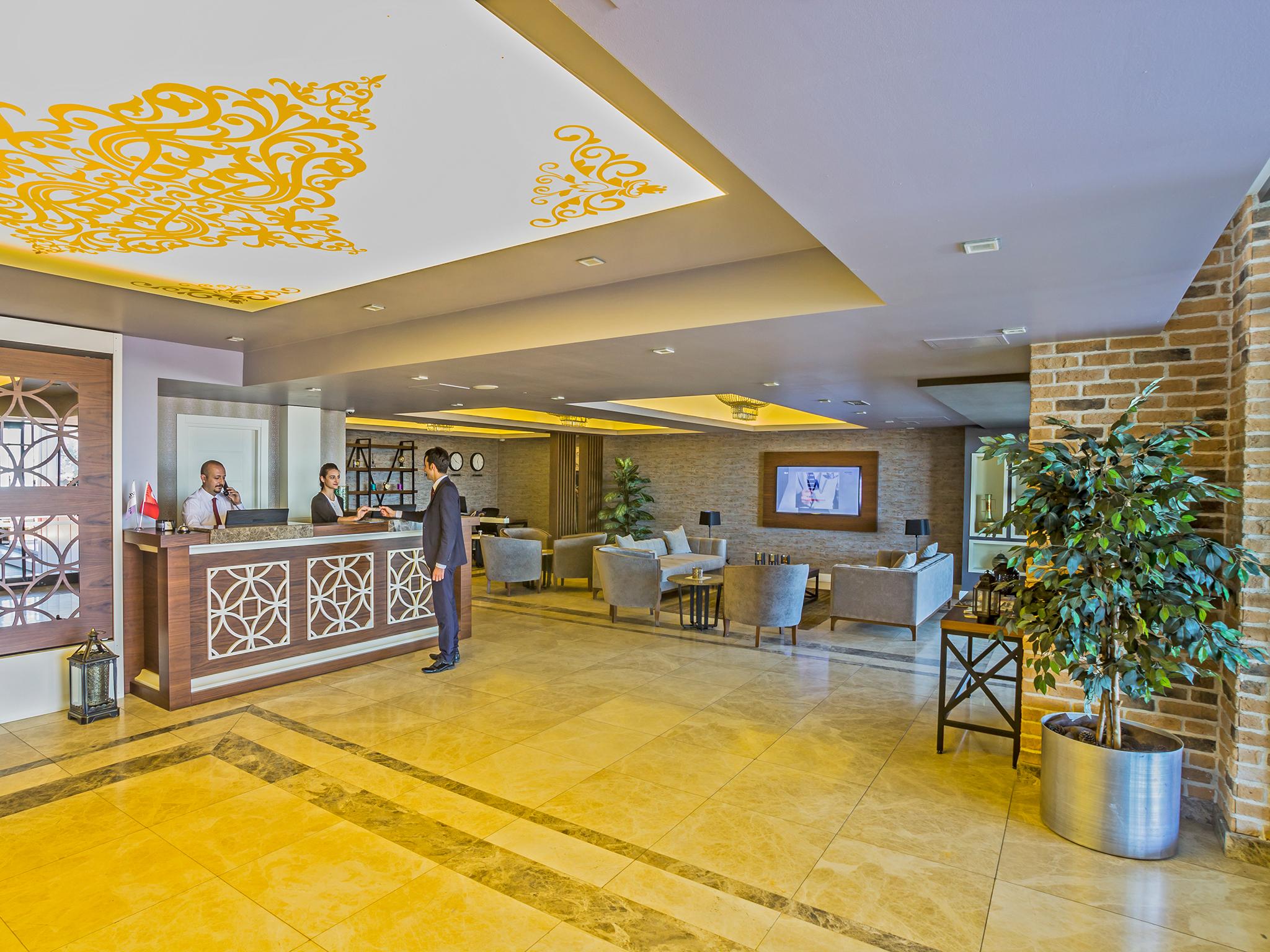 Alesha Suite Otel Trabzon Luaran gambar